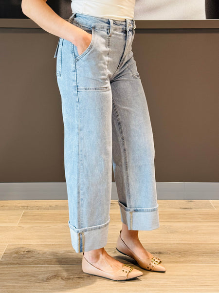 Cuffed Baggy Wide Jeans - Light Wash