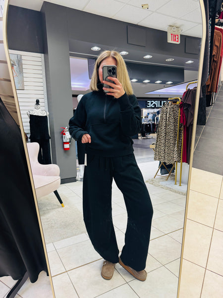 Thumbholes Half Zip Sweatshirt - Black