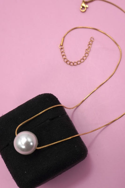 18K Stainless Steel Pearl Necklace - Gold