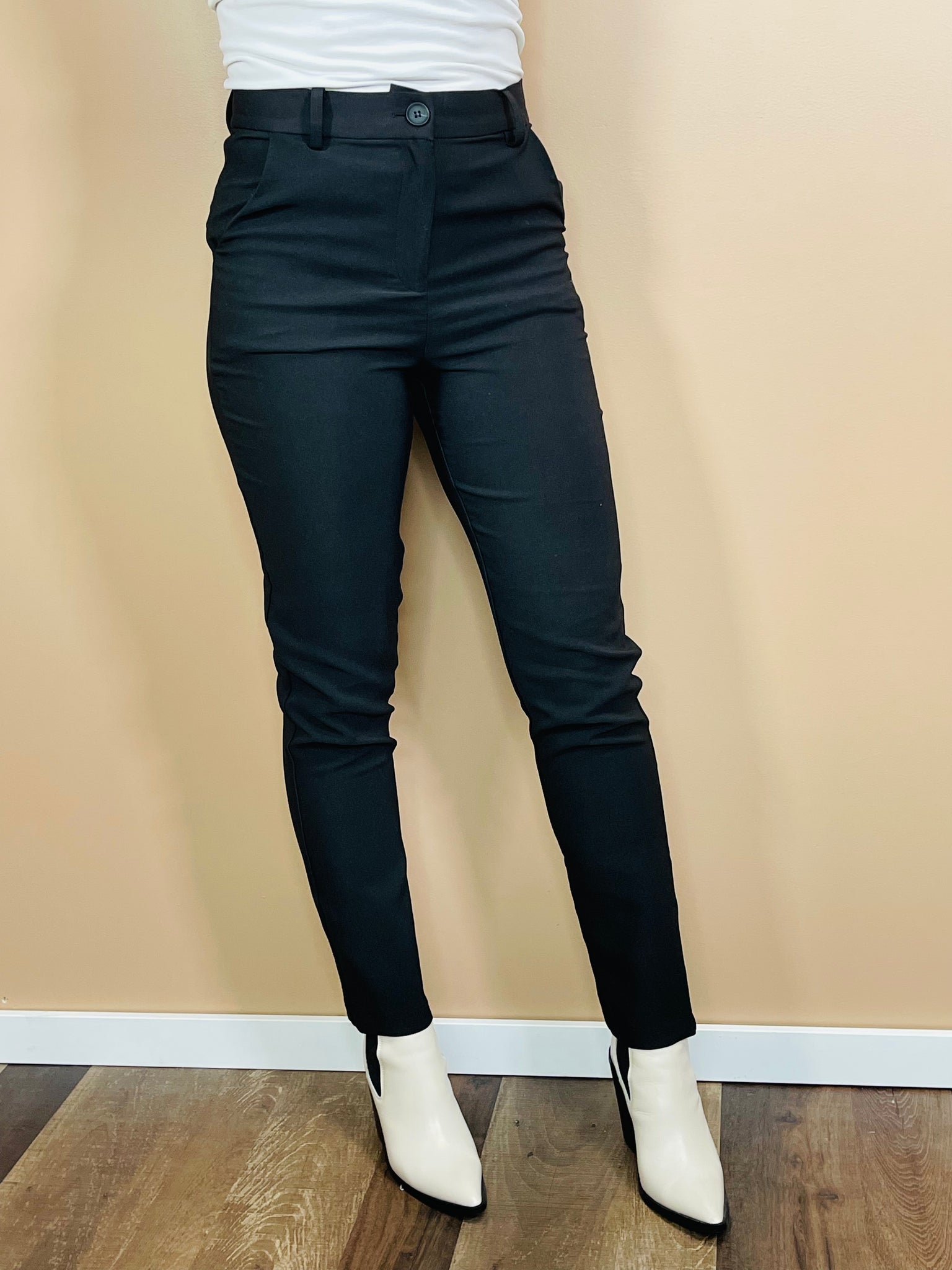 Tailored Straight Leg Pants - Black