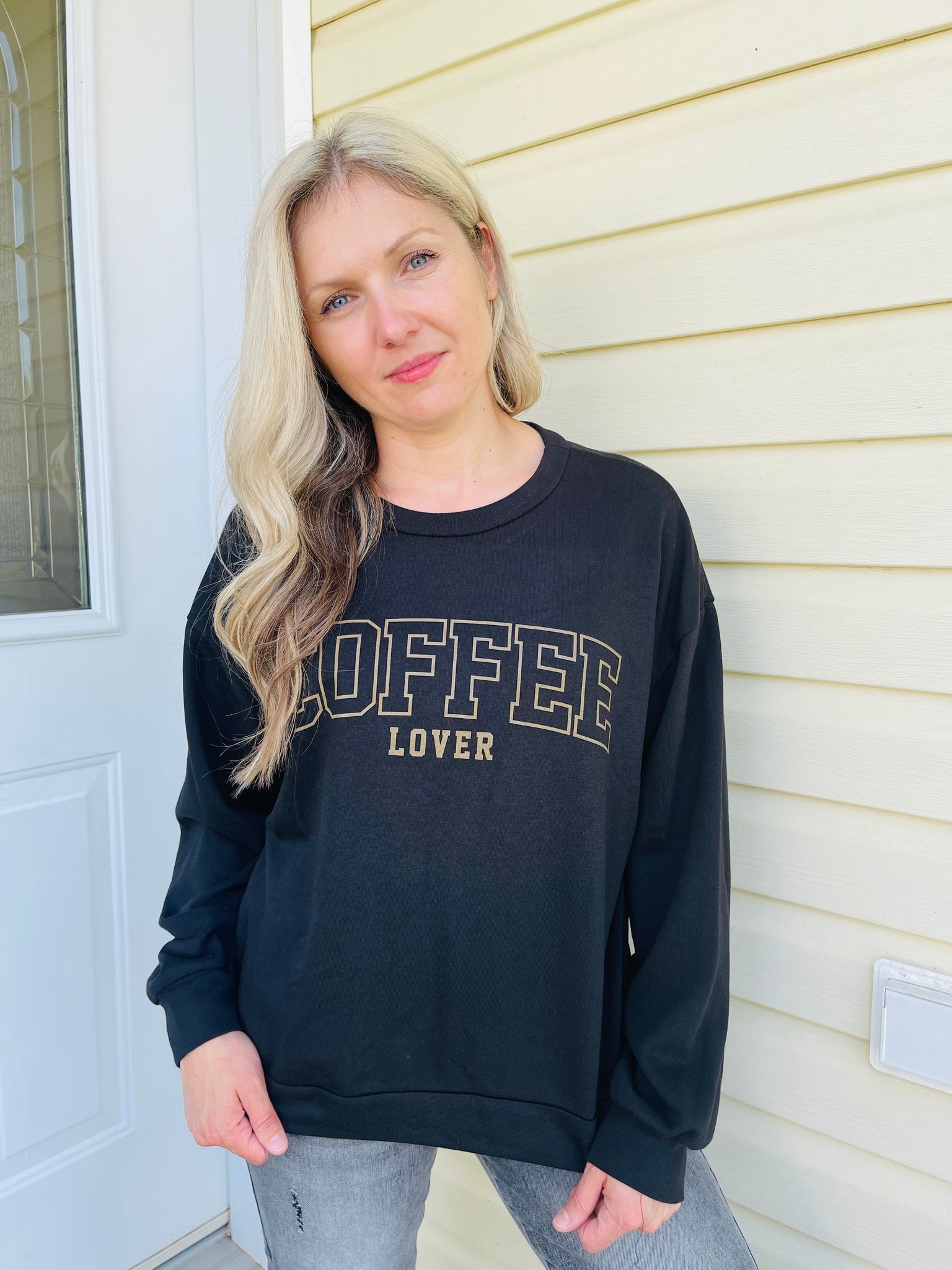 COFFEE LOVER Graphic Sweatshirt - Black
